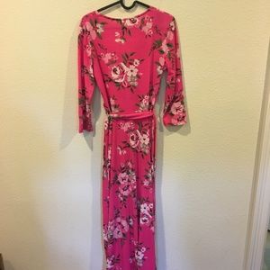Pink Lily Dresses - Pink Lily floral maxi dress Pink Lily Dresses - Pink Lily floral maxi dress